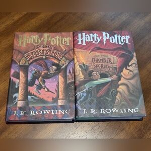 Lot Of 2 Harry Potter Books 1 And 2- Sorcerers Stone And Chamber Of Secrets
